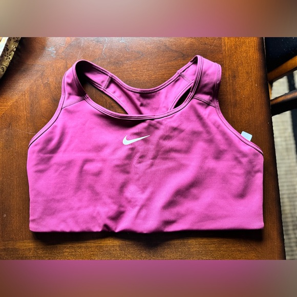 NWOT Nike Dri Fit Sports Bra - Picture 1 of 7